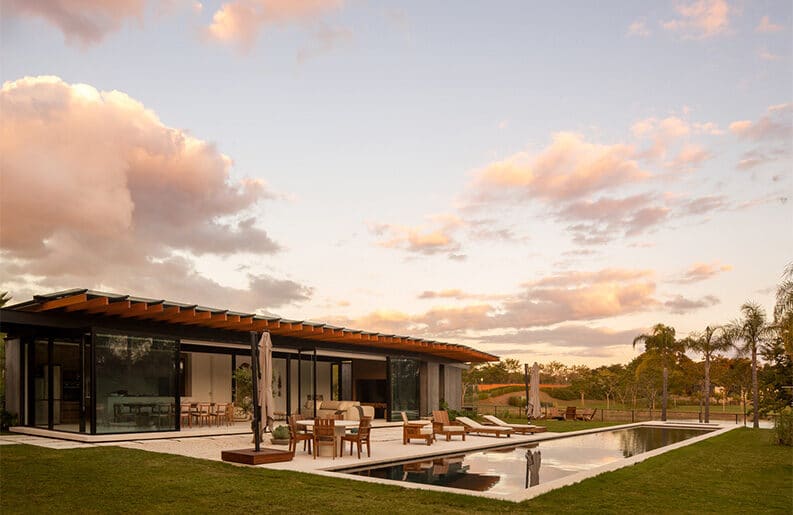 Casa AC by Kiko Castello Branco Arquitetura + Lucas Cunha