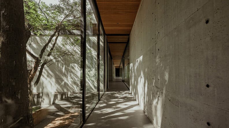 Casa Adentro by TETRO Arquitetura