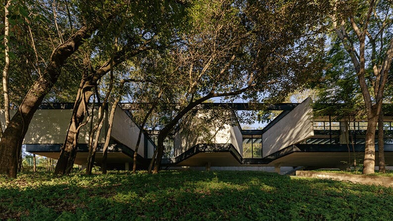 Casa Adentro by TETRO Arquitetura