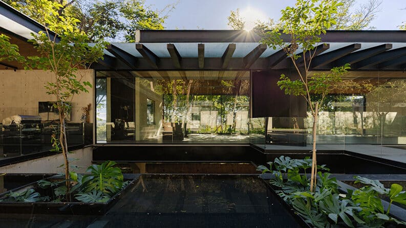 Casa Adentro by TETRO Arquitetura