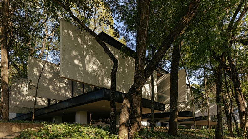 Casa Adentro by TETRO Arquitetura
