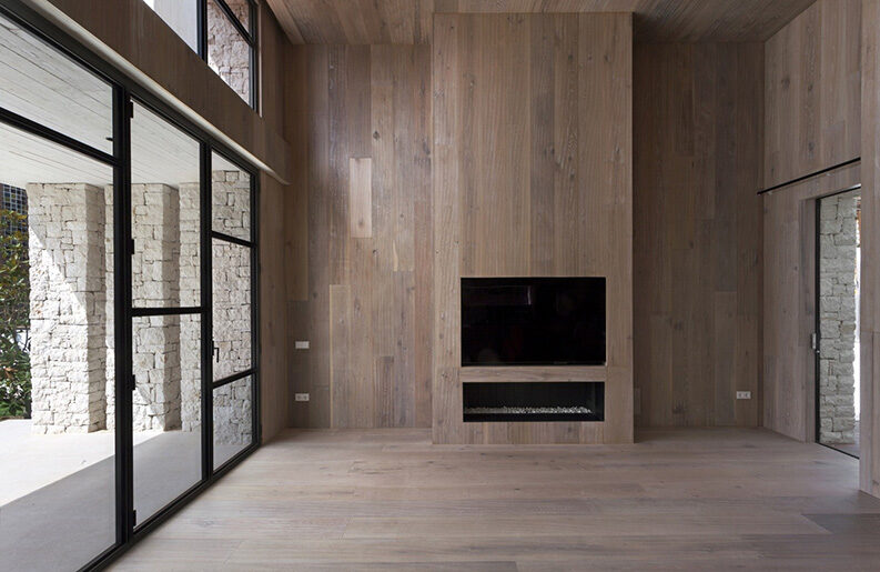 Casa Campolivar by Antonio Altarriba Arquitectos