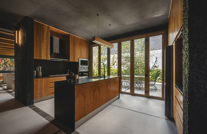 Casa Ceniza by TACO taller de arquitectura contextual