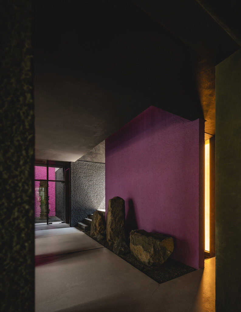 Casa Ceniza by TACO taller de arquitectura contextual