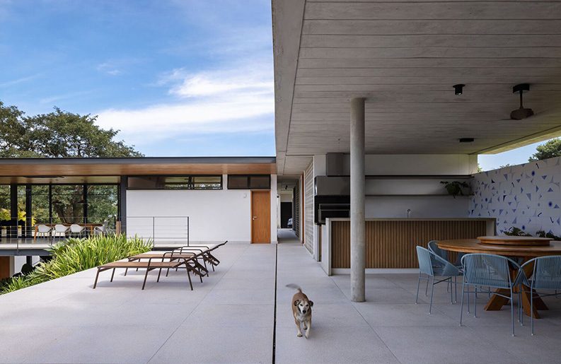 Casa Duas Marias I by Canoa Arquitetura