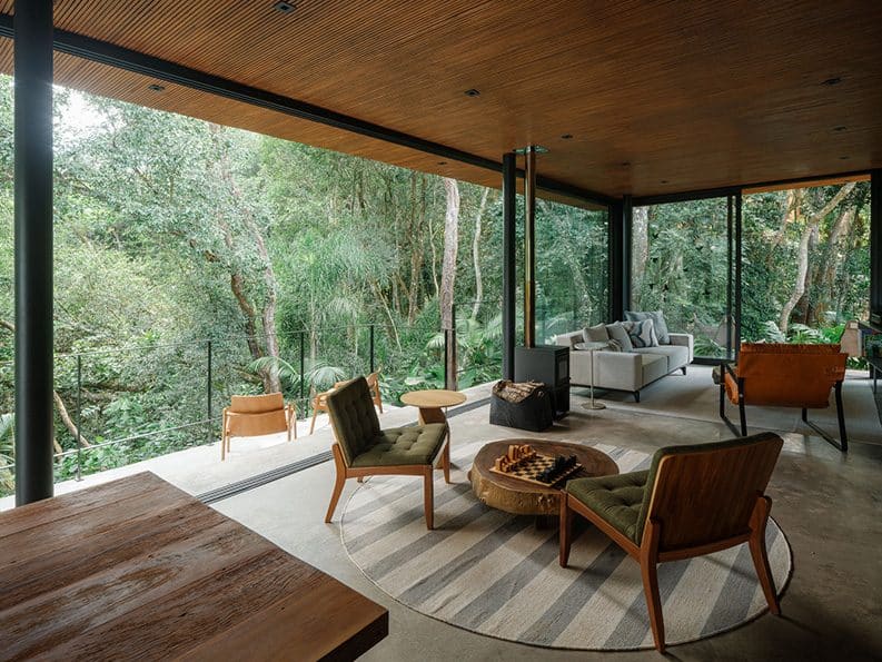 Casa Guapuruvus by Cornetta Arquitetura