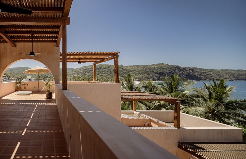 Casa Liquen by Fino Lozano, Pragma Estudio