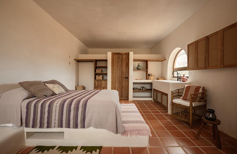 Casa Liquen by Fino Lozano, Pragma Estudio