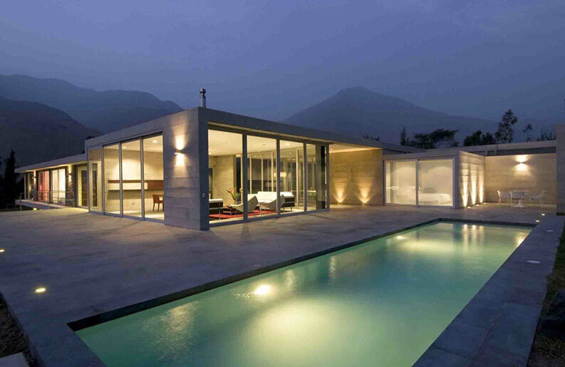 Casa Los Andes by Juan Carlos Doblado