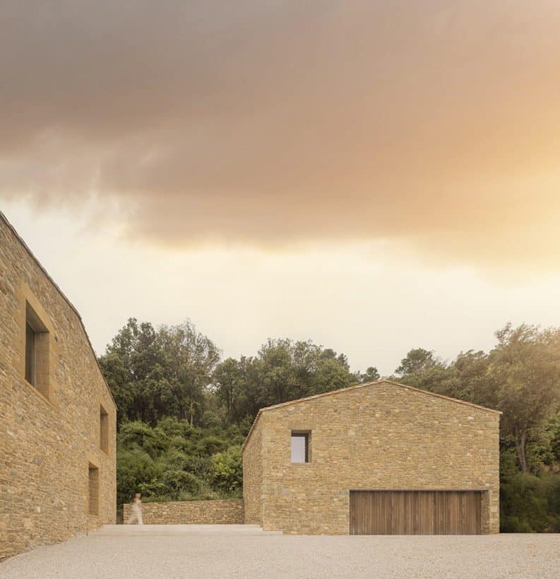 Casa Mas Cadalt by Fran Silvestre Arquitectos