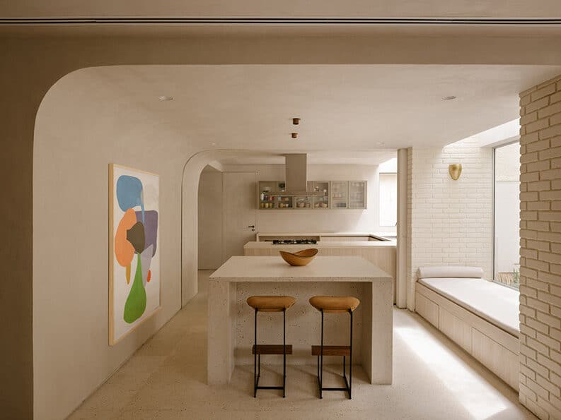 Casa Ortiz by Meireles + Pavan Arquitetura