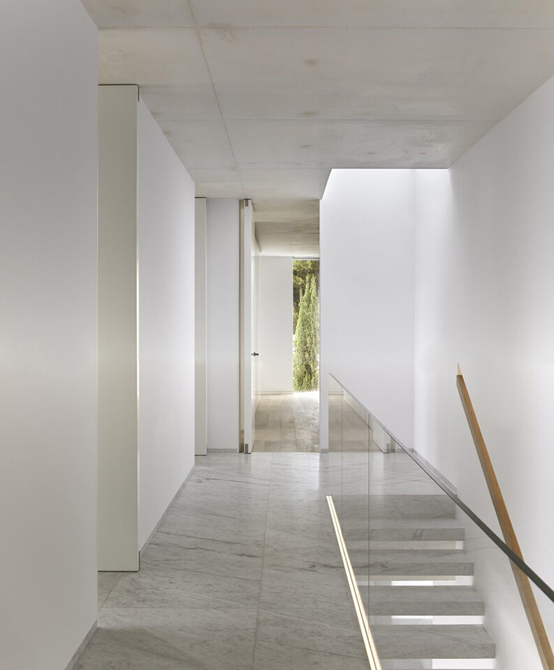 Casa Oslo by Ramón Esteve Estudio