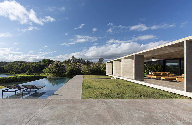 Casa Paula by Arq. Luciano Kruk