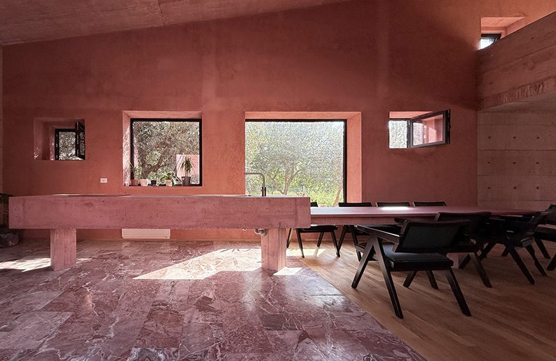 Casa Roja by Pacarizi Studio