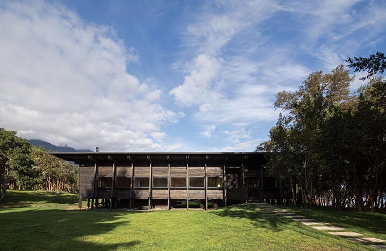 Casa con Patio, Catalina Poblete, Guillermo Hevia García, Nicolás Saieh