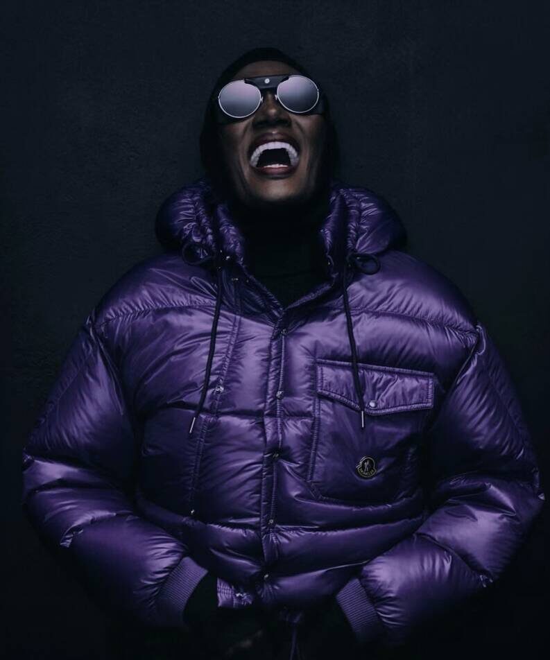 Moncler reúne a Cher, Grace Jones y Jennie en Re/Icons