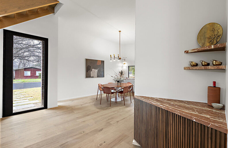 Residencia Garner by Davey McEathron Architecture