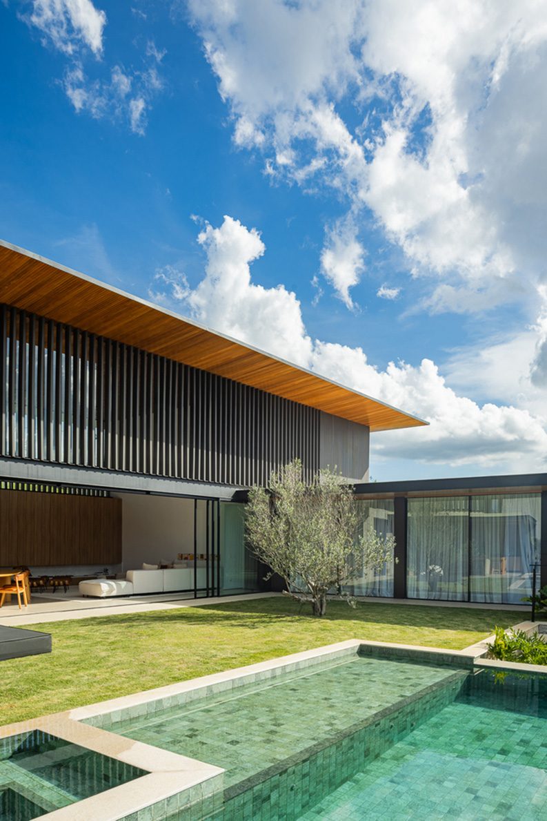 Residencia SF by Gabriel Micherif Arquitetura