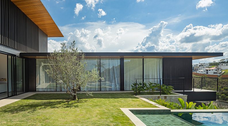 Residencia SF by Gabriel Micherif Arquitetura