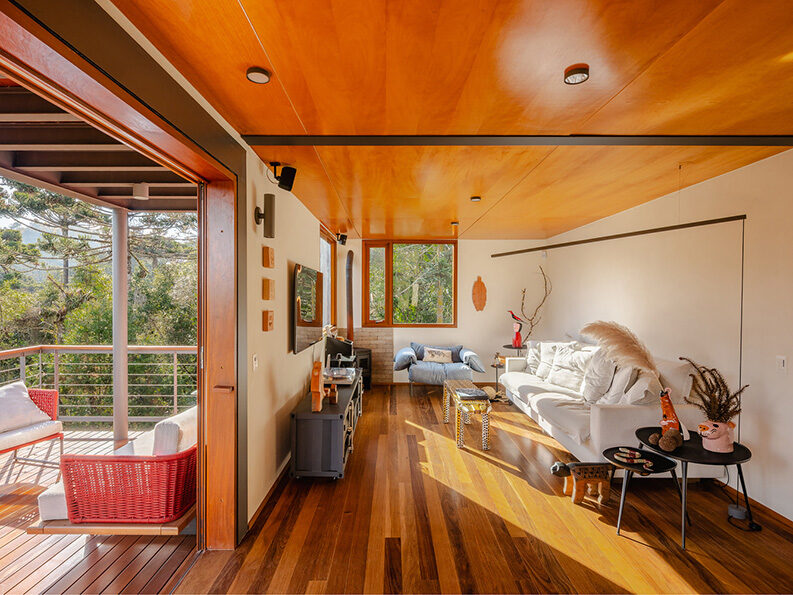 Residencia en Campos do Jordão by Gil Mello Arquitetura
