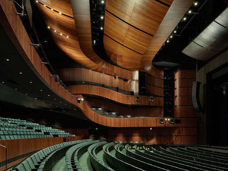 Teatro Glasshouse by Blight Rayner Architecture, Snøhetta
