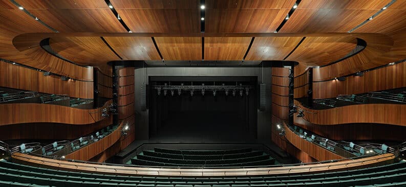 Teatro Glasshouse by Blight Rayner Architecture, Snøhetta